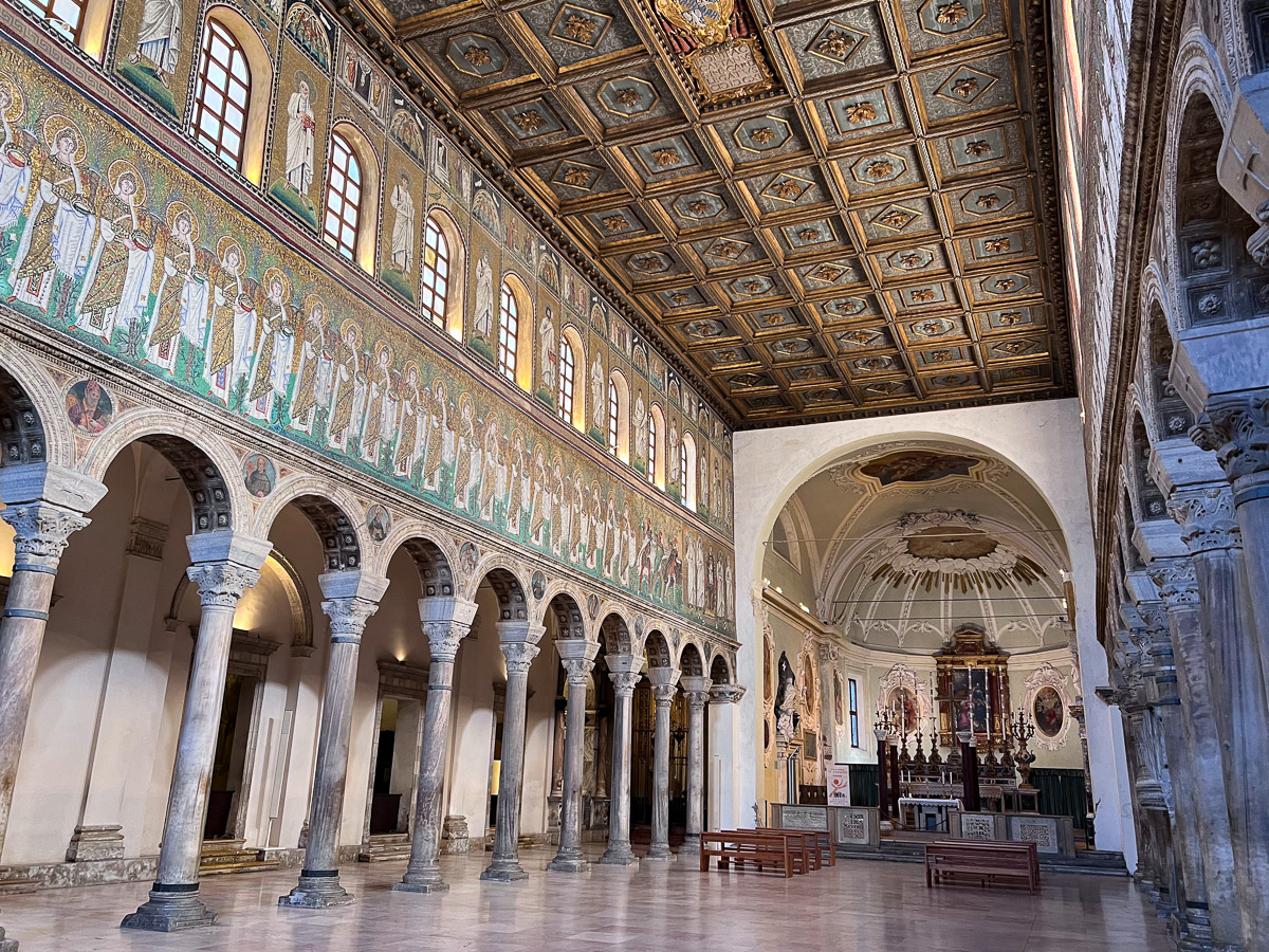 Mosaic, Basilica di Sant'Apollinare Nuovo, Ravenna