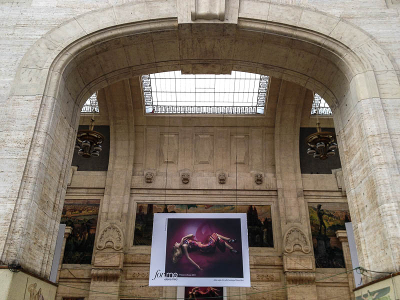 Train station, Main hall