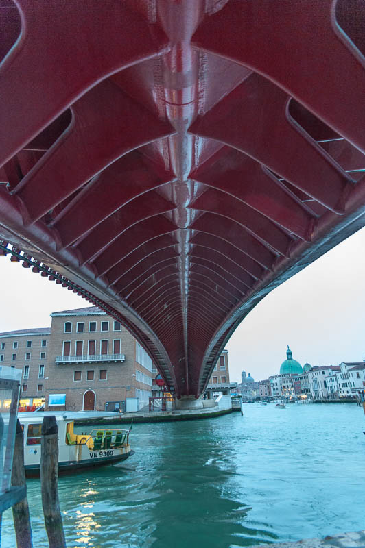 Pont de la Constitution