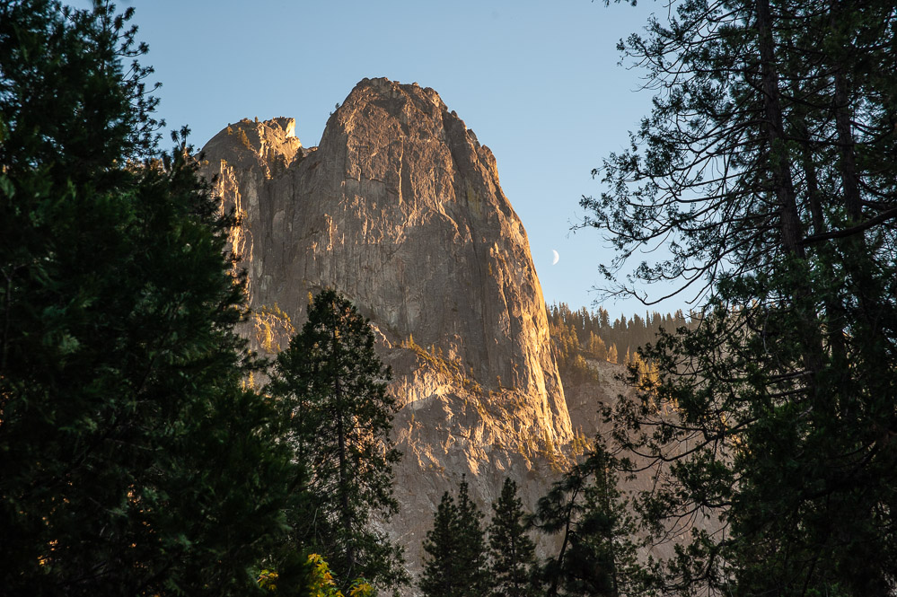 Yosemite National Park - Moonrise